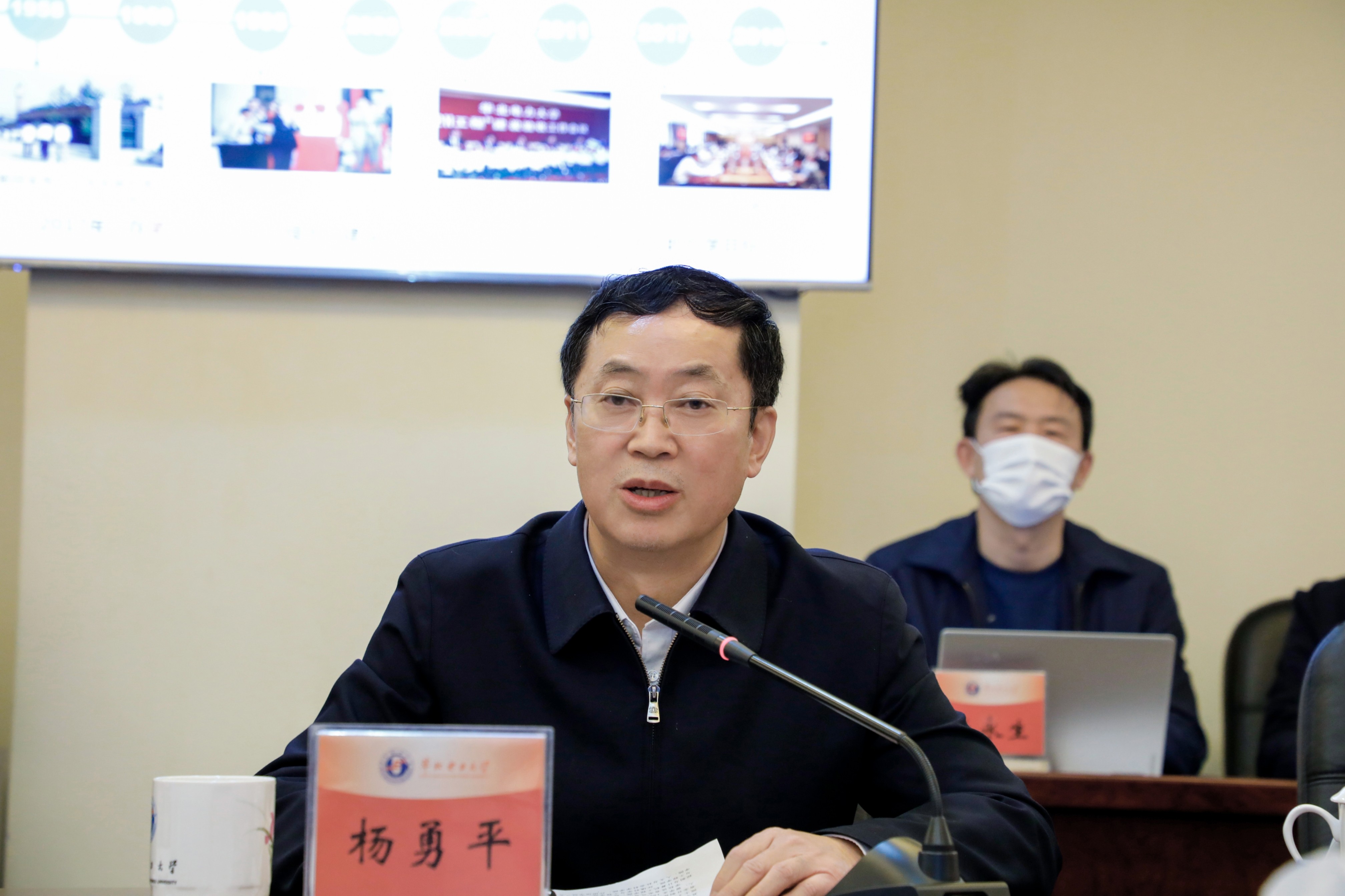 7cc729a828de4450bff02c7134803a76.jpg 7cc729a828de4450bff02c7134803a76.jpg